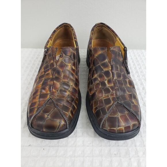 (J5) Helle Comfort Romu's Womens Shoes Size 40 Leather Side Zip Loafer Snake - Picture 2 of 7